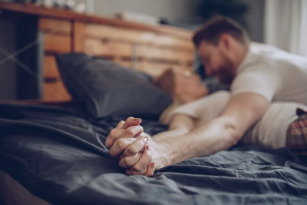 有效「刺激陰蒂」和「女性G點」讓她成為淫婦秘訣!